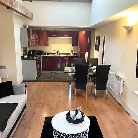 아파트 City Center 2 Bedrooms *