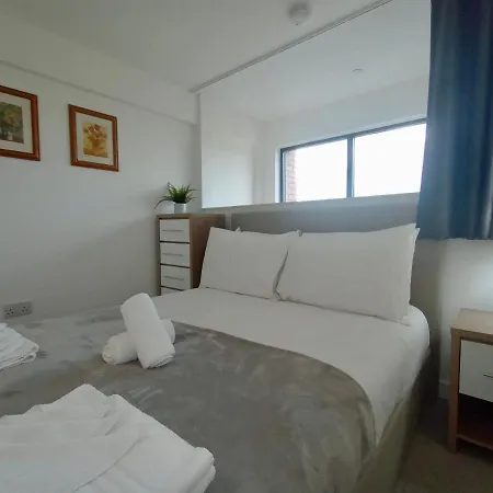 1 Bedroom Duplex In * マンチェスター