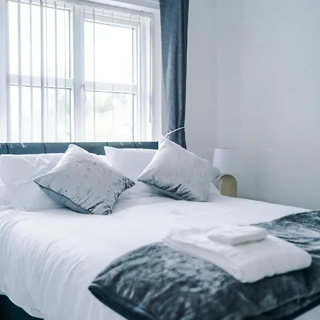 Apartment Cozy Away From In Manchester.