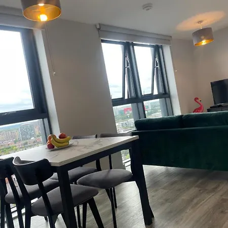 Luxury 2 Bedroom Waterside View Greater Lejlighed