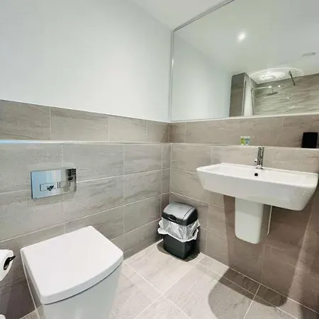1 Bed In Old Trafford Near Stadiums マンチェスター