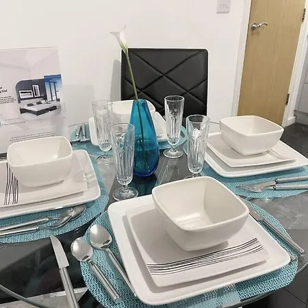 Apartament Cityfront Modern Apt near Centre/etihad, Free Parking *