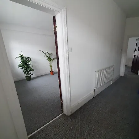 Quirky And Spacious 4 Bed Victorian House