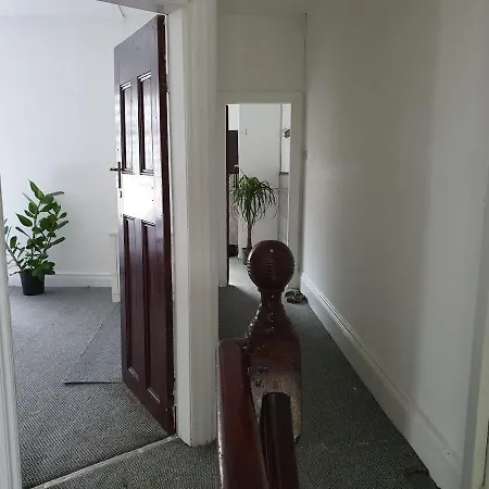 Quirky And Spacious 4 Bed Victorian House