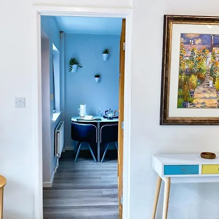 Modern Home, Beautiful Spacious Garden, Centre Netflix Feriehus Manchester