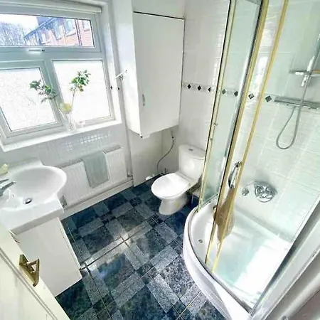 4 Bedroom Luxury - Knights Living Manchester