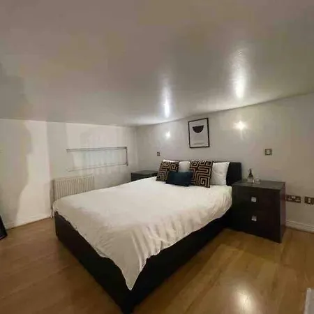Unique Flat In Express Building Apartament
