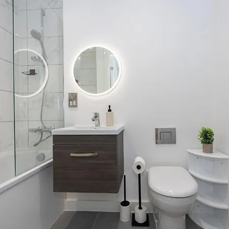 Oscar House - 1 Bed * Манчестер