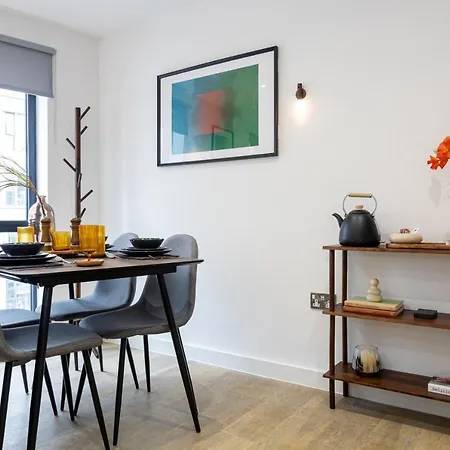 Oscar House - 1 Bed Апартаменты *