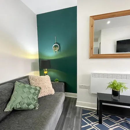 12min To - Free Parking - Christie Nhs - Contractor Friendly - Irwell شقة