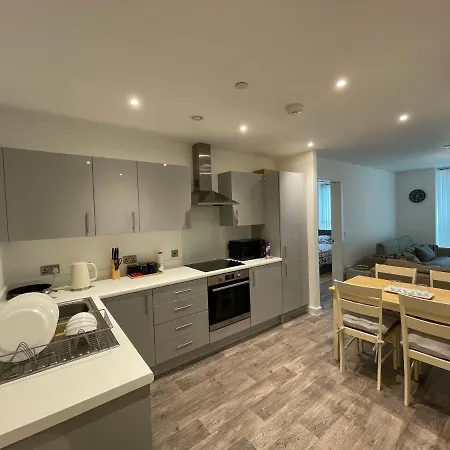 Luxury Two Bedrooms Apartment