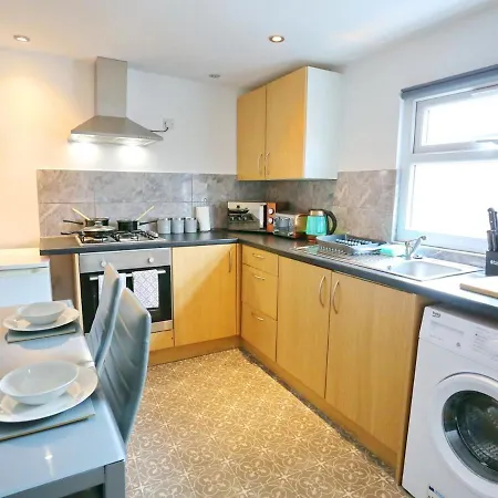 Appartement Pass The Keys Large Close To Ao Arena And