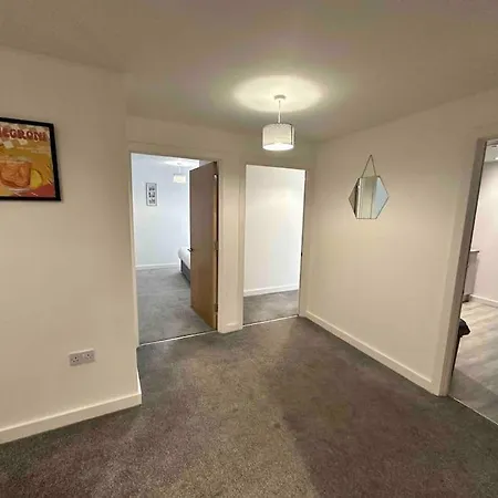 アパート Xl 2 Bed Mcr Sleeps 7 マンチェスター