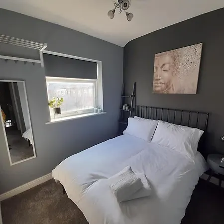 Chic 5 Double Bedroom House - 15 Min To בית נופש