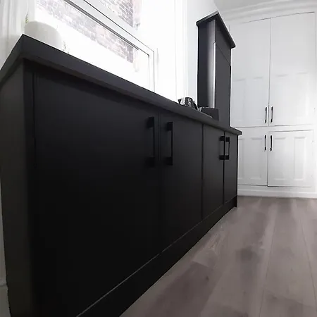 Chic 5 Double Bedroom House - 15 Min To בית נופש