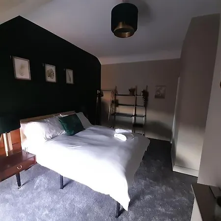 Chic 5 Double Bedroom House - 15 Min To * מנצ'סטר