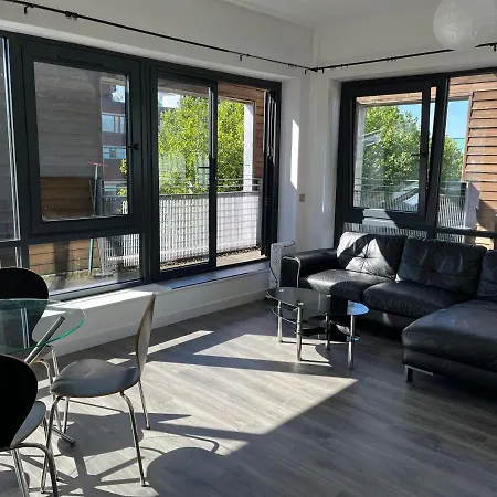 Mordern In Center Apartment *