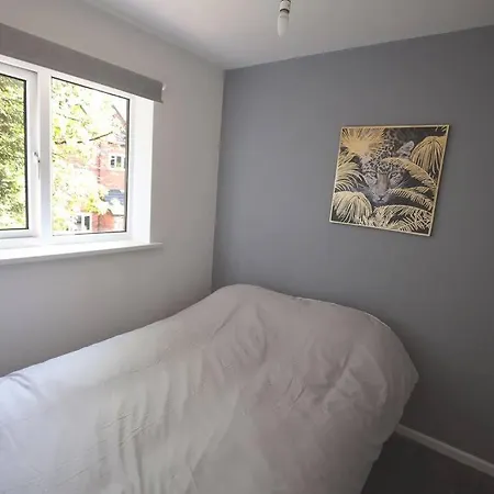 Entire 2 Bed In Appartement *