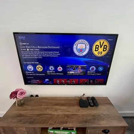 Salford Townhouse 3 Bedroom Ferienhaus *