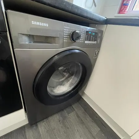 House Near Centre & Etihad, Free Parking & Garden * Manchester
