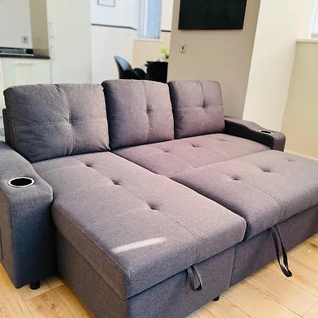 Bright And Spacious 2 Bed Apt - Sleeps Up To 6 Appartamento Manchester