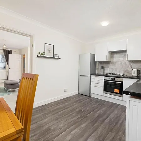 Casa vacanze Spacious Three-bedroom House By Real Lush Properties In Plant Hill House