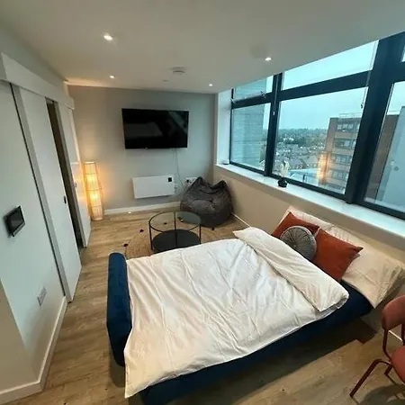 Apartment Stylish, Top-floor 1 Bed