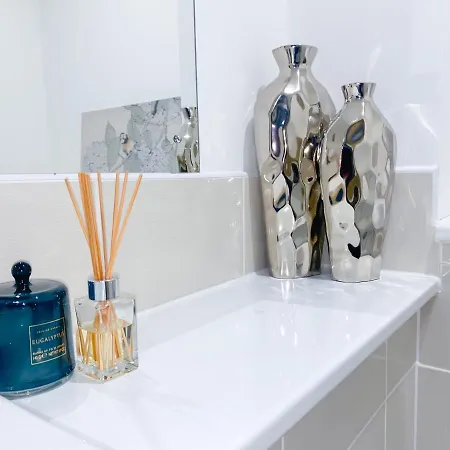 Royal At Coop Live Etihad, Sports Panzió Manchester