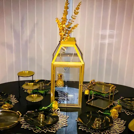 Bed & Breakfast Royal At Coop Live Etihad, Sports