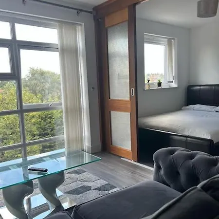 Entire In Greater Apartament *