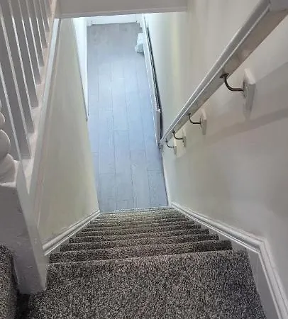 18 Decent Homes Quarto em Acomodações Particulares *