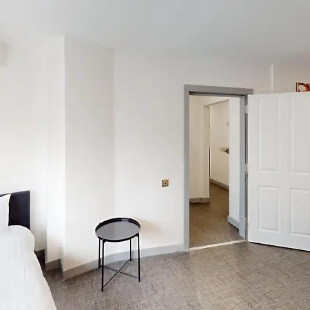 Hébergement de vacances Rest&recharge At The White House Nr Old Trafford *