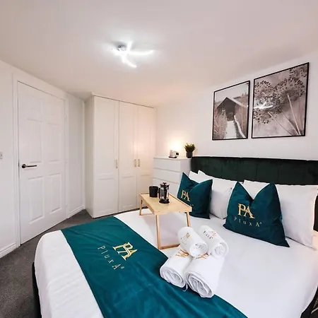 Appartement Pluxa Green Glade - Urban Haven With Parking, Workspace, Wi-fi Manchester