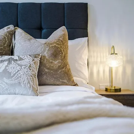Stylish Ancoats 2-bed アパート