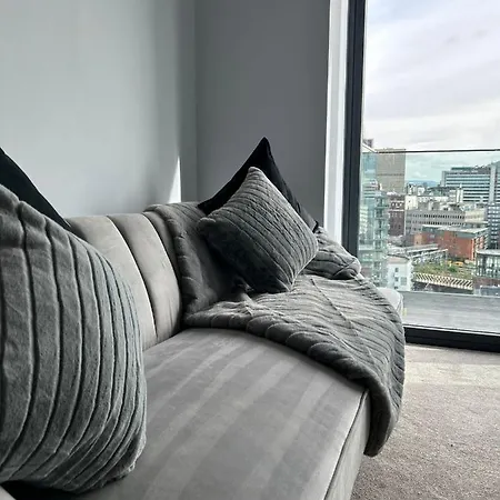Luxury City Centre Apartment