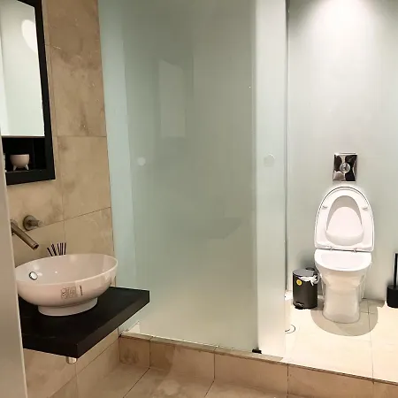 Free Parking 2 Bedroom