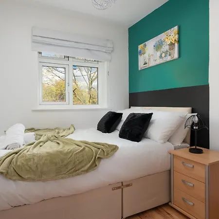 Casa vacanze Chique Abode - Parking - 8mins To City