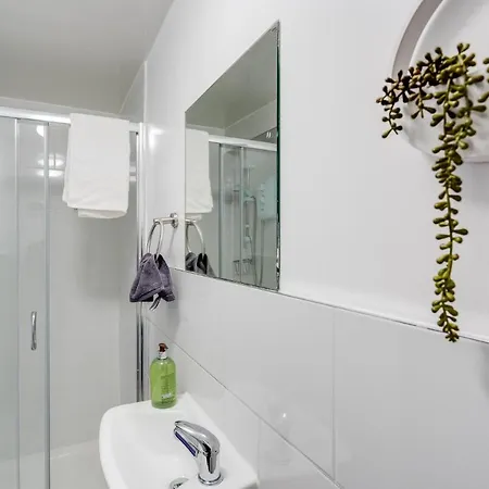 Chique Abode - Parking - 8mins To City Prázdninový dům Manchester
