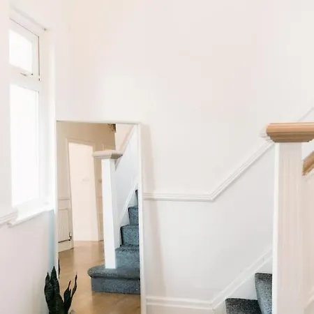 בית נופש Modern Central House! מנצ'סטר