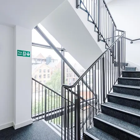 Апартаменты Stylish 2 Bed In *
