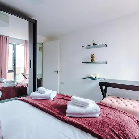 Stylish 2 Bed In Appartement Manchester