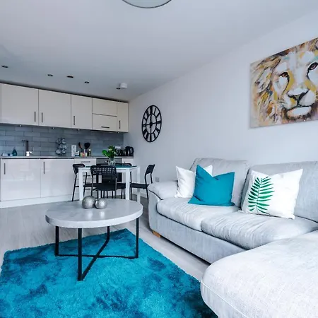 Stylish 2 Bed In