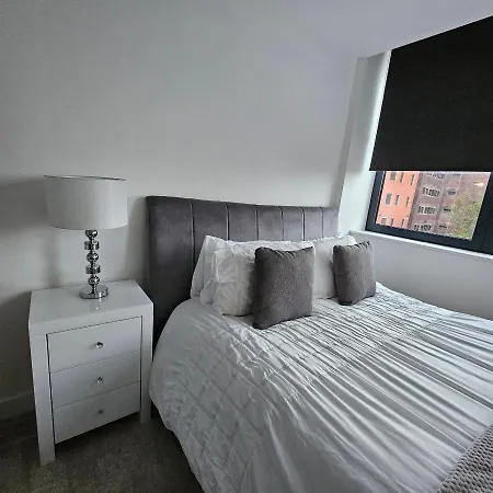 Brand New Trafford Apartamento *