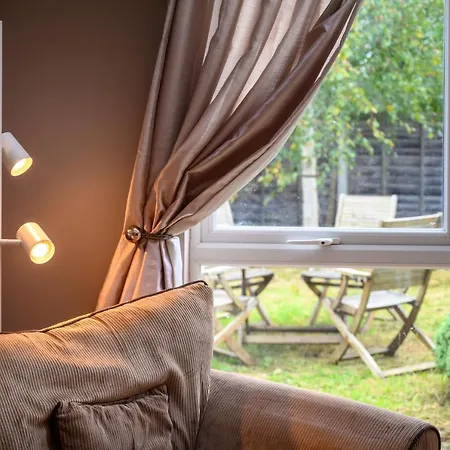 Vakantiehuis Serviced Northernnightzzz - The Gardens