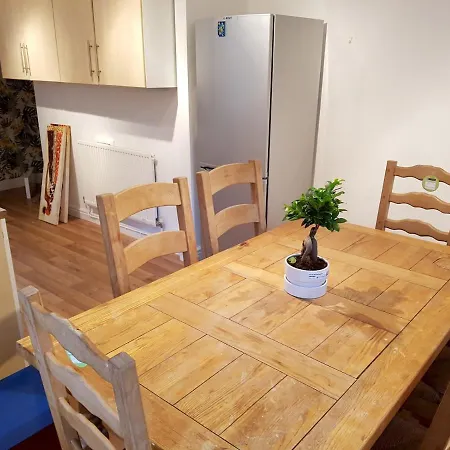 Pass The Keys Delightful 2 Bed Apt In Didsbury Sleeps 4 Apartment *