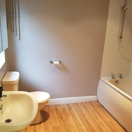 Pass The Keys Delightful 2 Bed Apt In Didsbury Sleeps 4 Apartmán