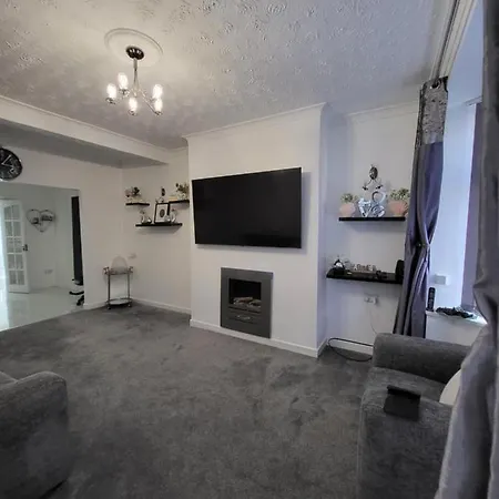 Serene 3br With Free Parking Tatil Evi *