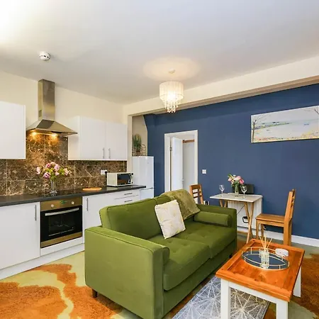 Eccles - 1 Bedroom * Manchester