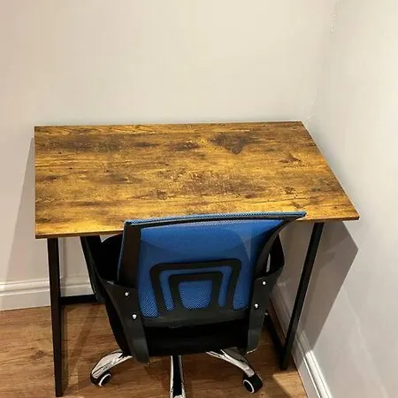 Spacious 1-bed In Stretford