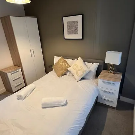 Stunning Centre Apartment! Ideal For Small Groups Manchester